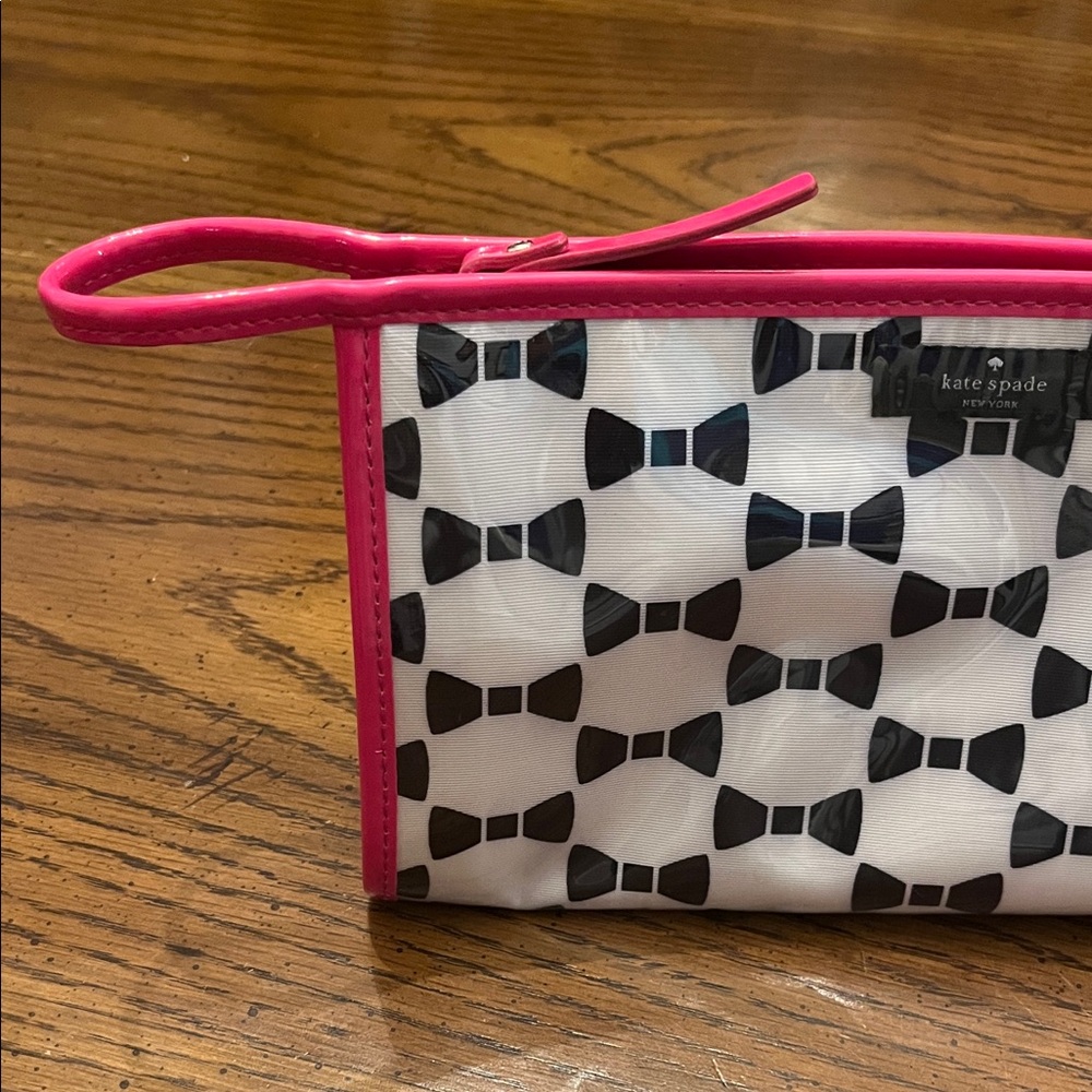 Kate Spade‎ Heddy Cosmetic Bag - Picture 2 of 15
